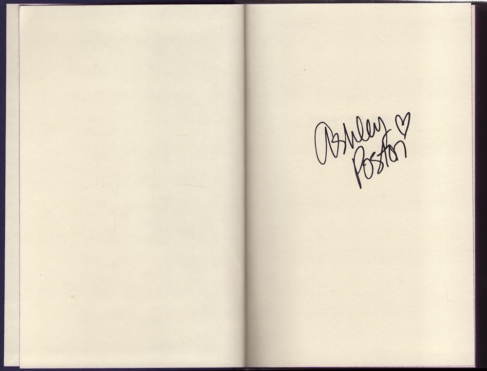 Lot 517: Ashley Poston Signed Heart Of Iron Hardback Book....