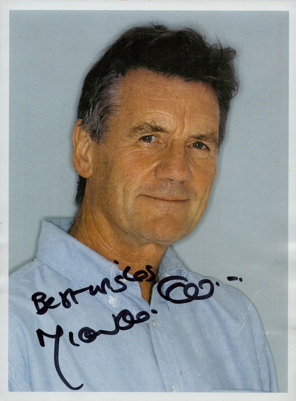 Lot 167: Michael Palin signed 8x6inch colour photo. Good condition....