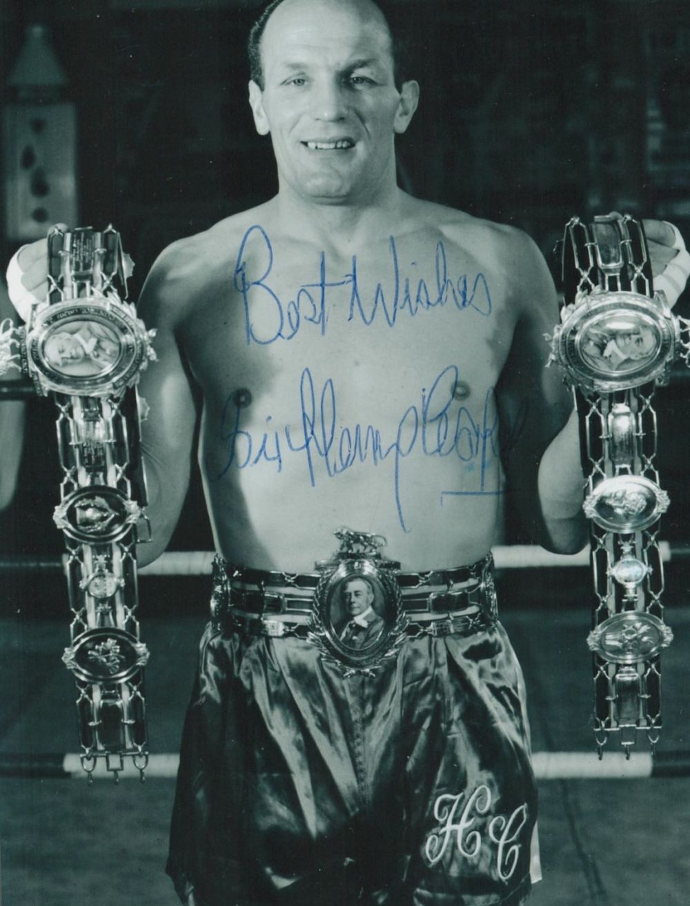 Lot 178: Boxing, Henry Cooper signed 7x5 black and white...