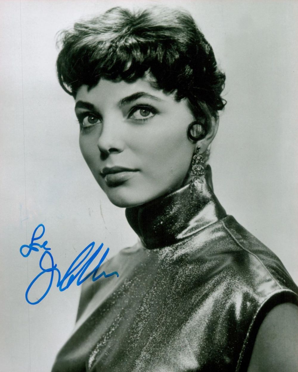 Lot 550: Dame Joan Collins DBE signed 10x8 Inch Black...