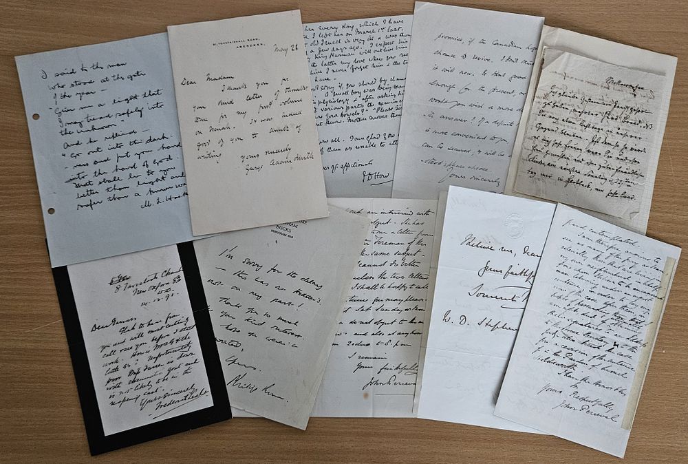 Lot 160: 10 variety of vintage ALS. Signature by M....