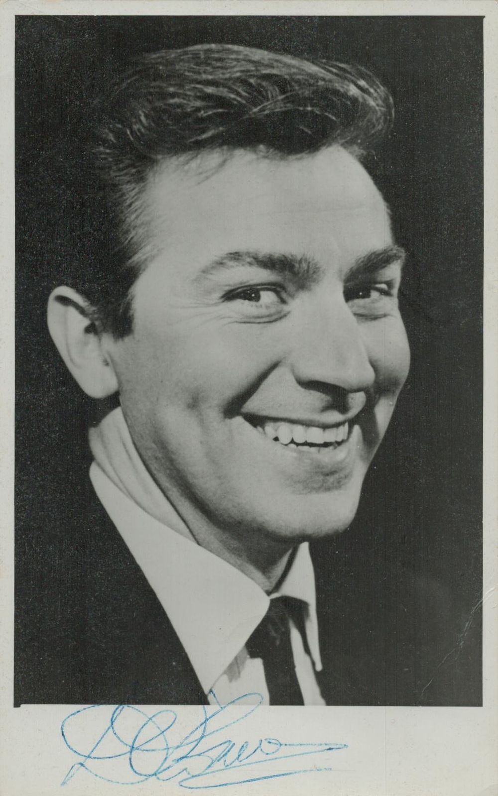 Lot 293: Des O'Connor signed 6x4inch black and white photo....