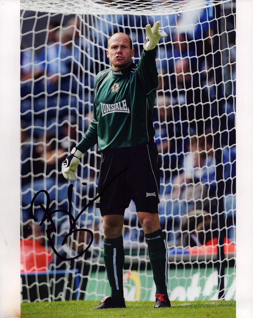 Lot 637: Brad Friedel signed 10x8 inch colour photo. Good...