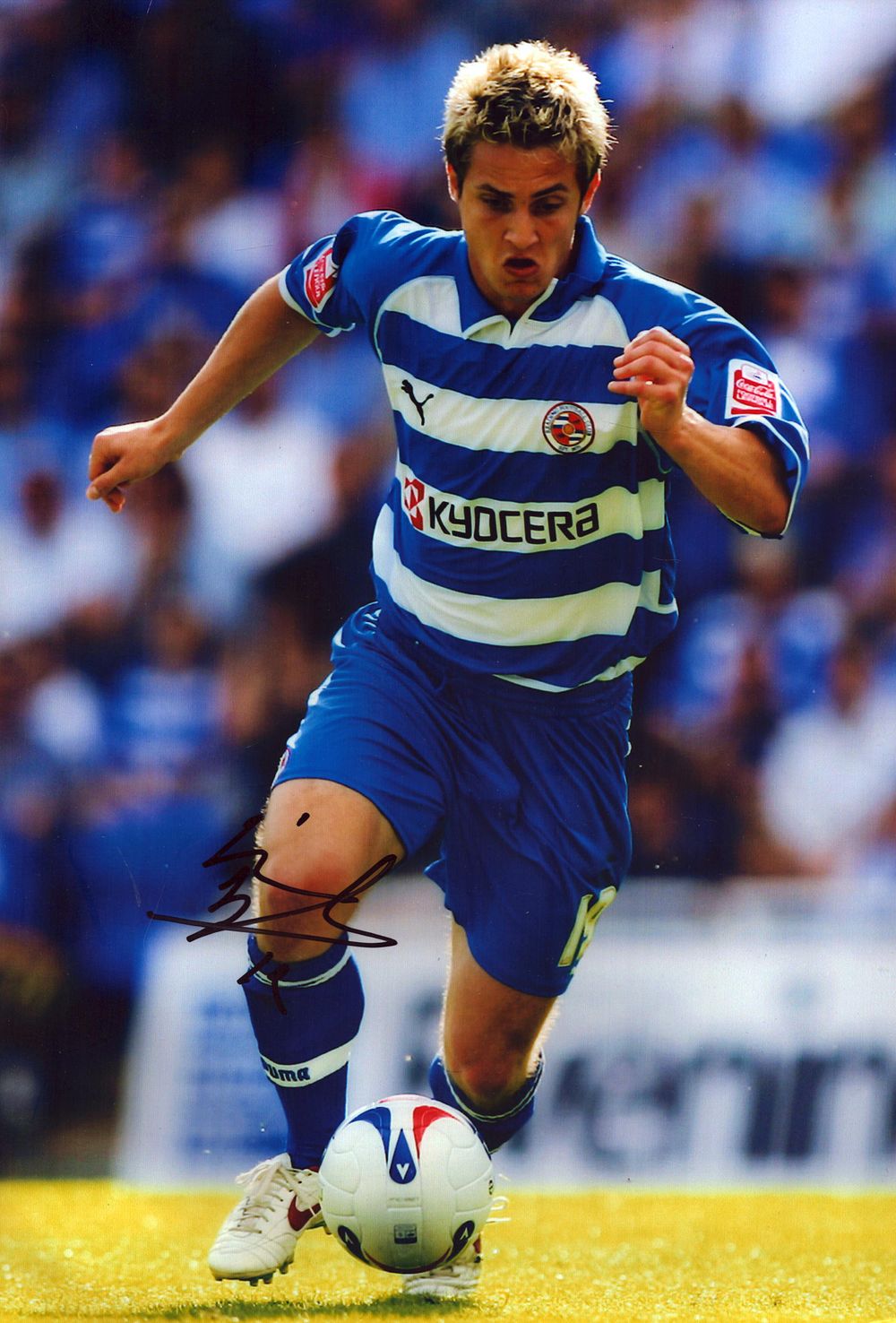Lot 642: Kevin Doyle signed 12x8 inch colour photo. Good...