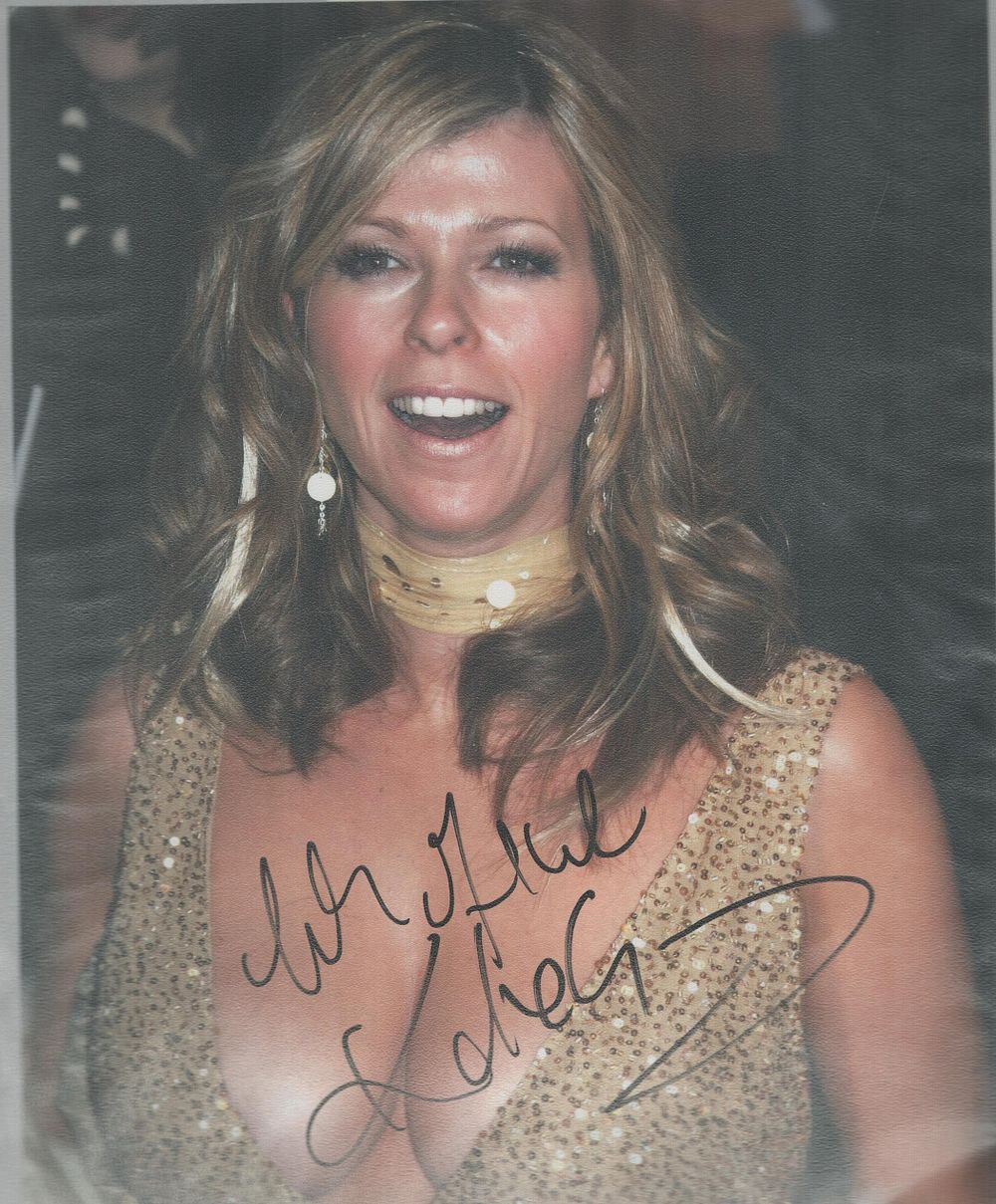 Lot 687: Kate Garraway signed 10x8 inch colour photo. Good...