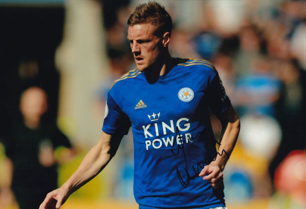 Lot 273: Jamie Vardy, Leicester City Legend, 10x8 inch Signed...