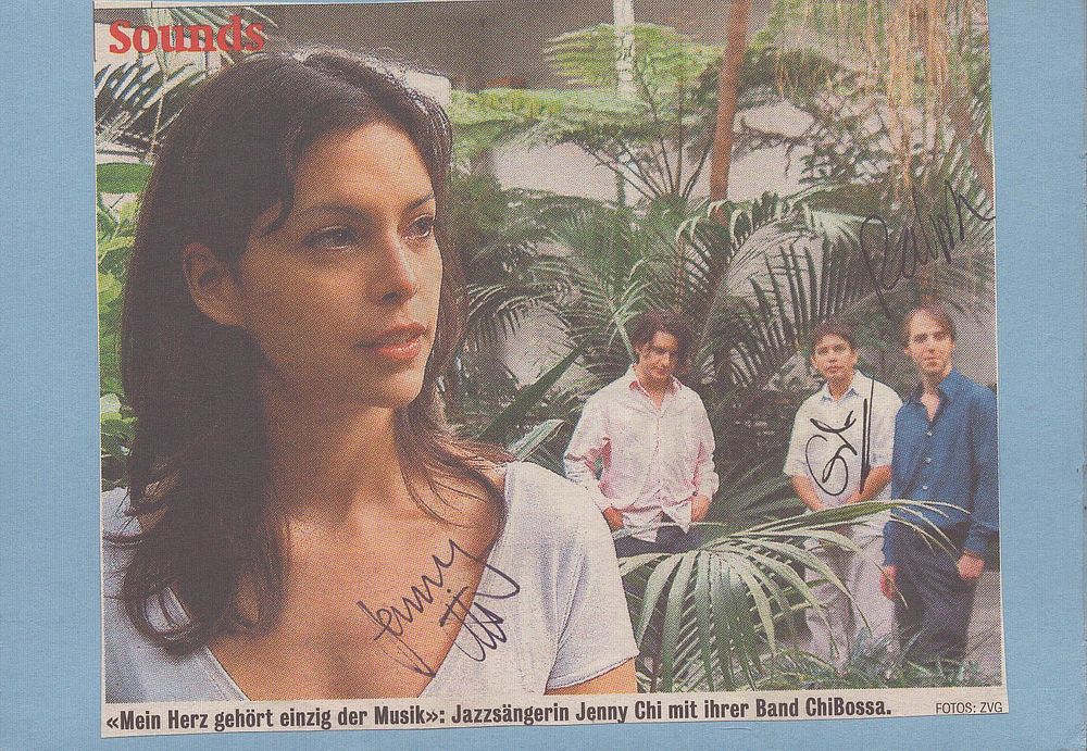 Lot 195: Jenny Chi and band signed 6x4 inch colour...