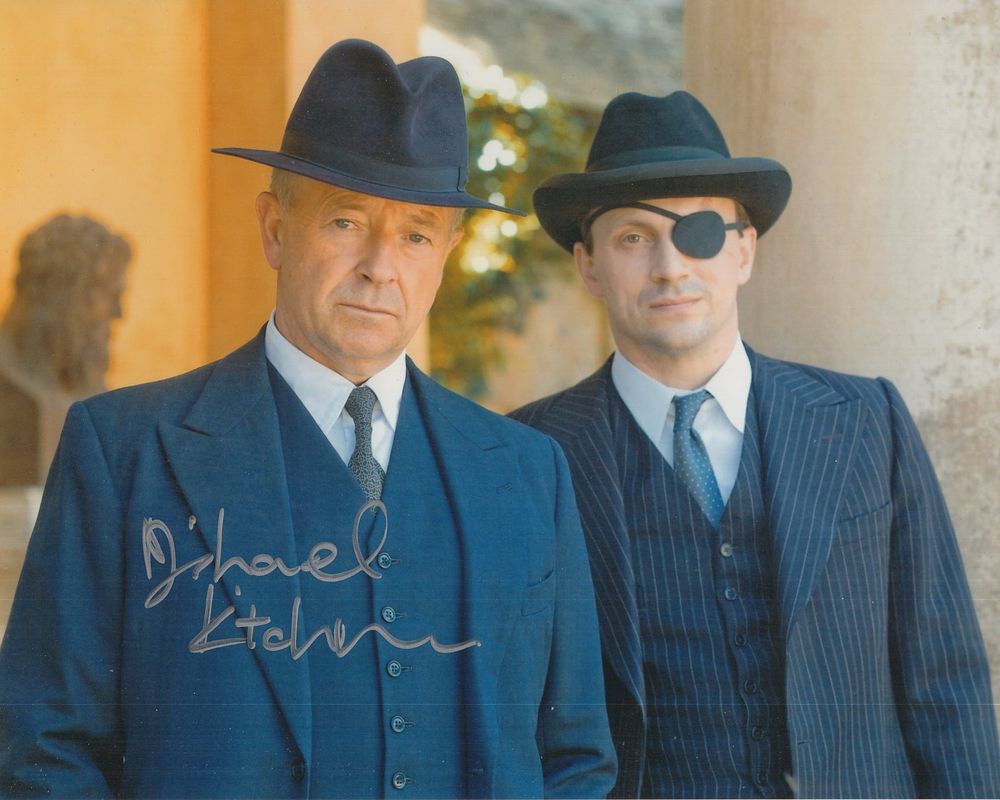 Lot 652: Foyle's War 8x10 colour TV detective drama series...