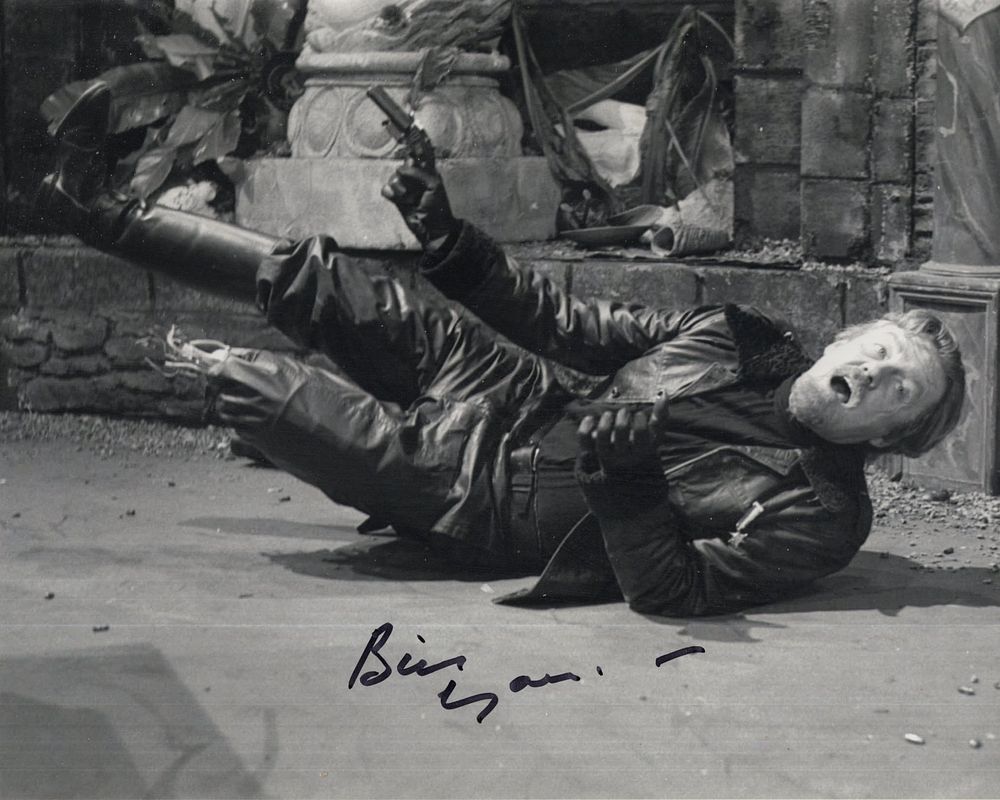Lot 678: Doctor Who science fiction TV series 8x10 inch...