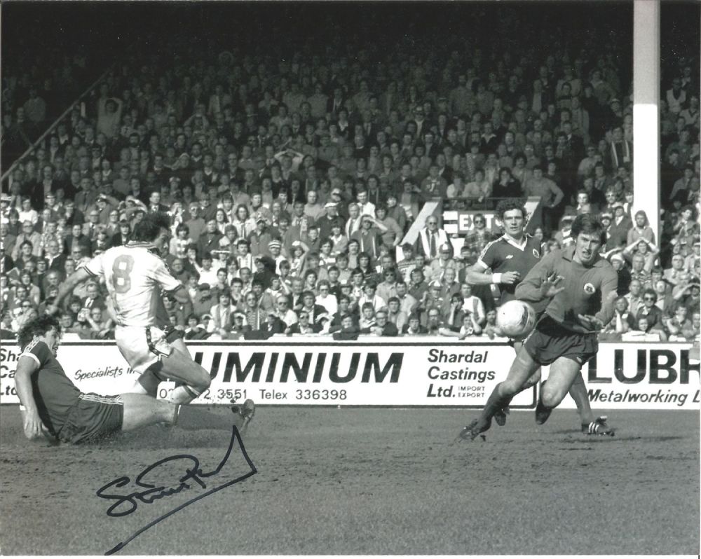 Lot 138: Football Stuart Pearson signed 10x8 West Ham United...