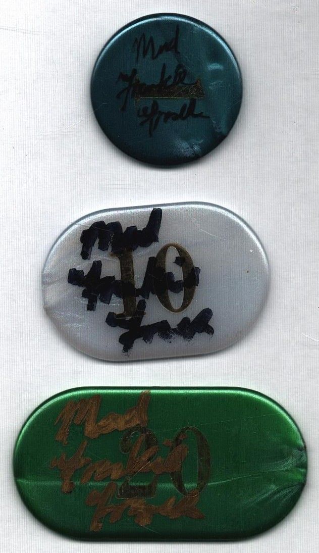 Lot 233: Frankie Fraser signed 3 x Casino poker chips,...