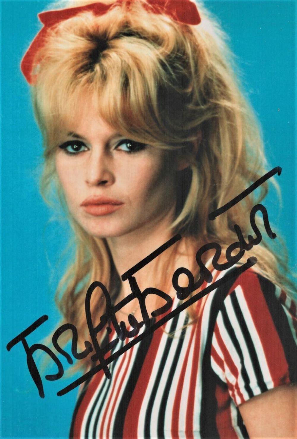 Lot 252: Actor and Model, Brigitte Bardot signed 6x4 colour...