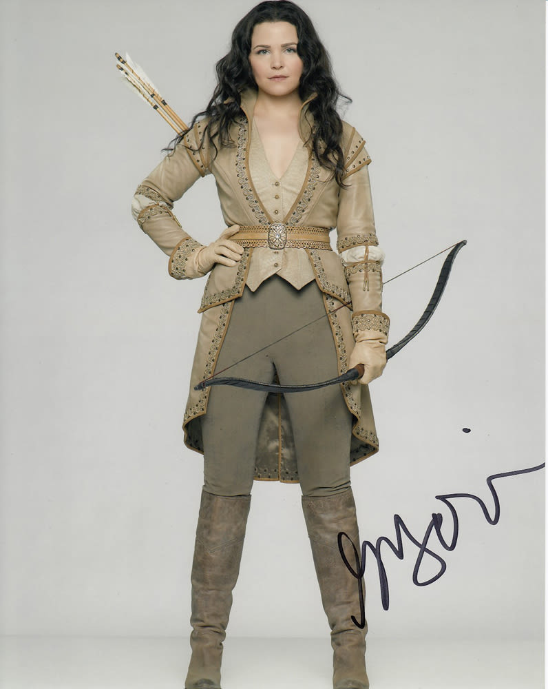 Lot 418: Blowout Sale! Once Upon A Time Snow White...