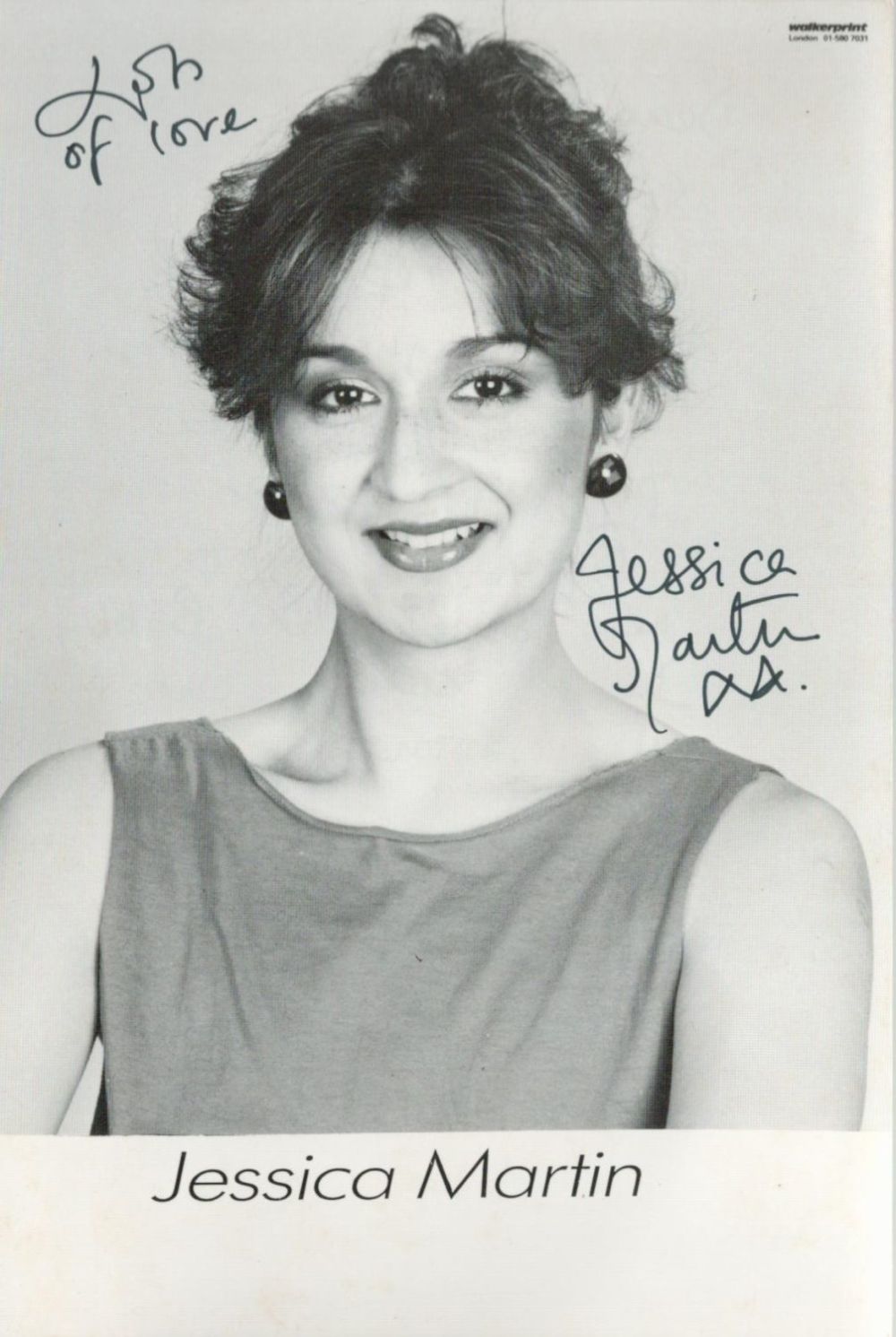 Lot 489: Jessica Martin signed 6x4 black and white photo....