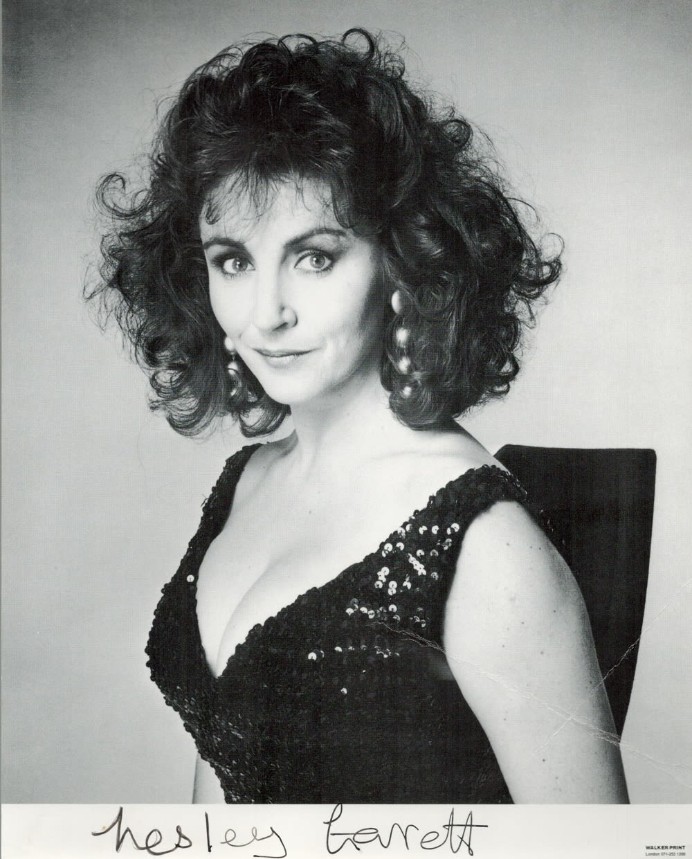 Lot 504: Lesley Garrett signed 10x8 black and white photo....