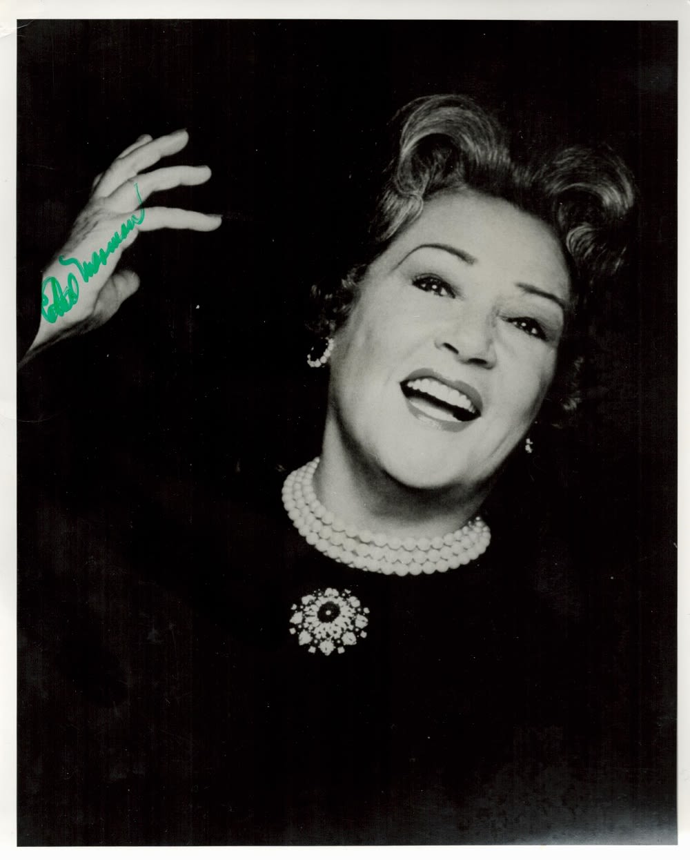 Lot 515: Ethel Merman signed 10x8 black and white photo....