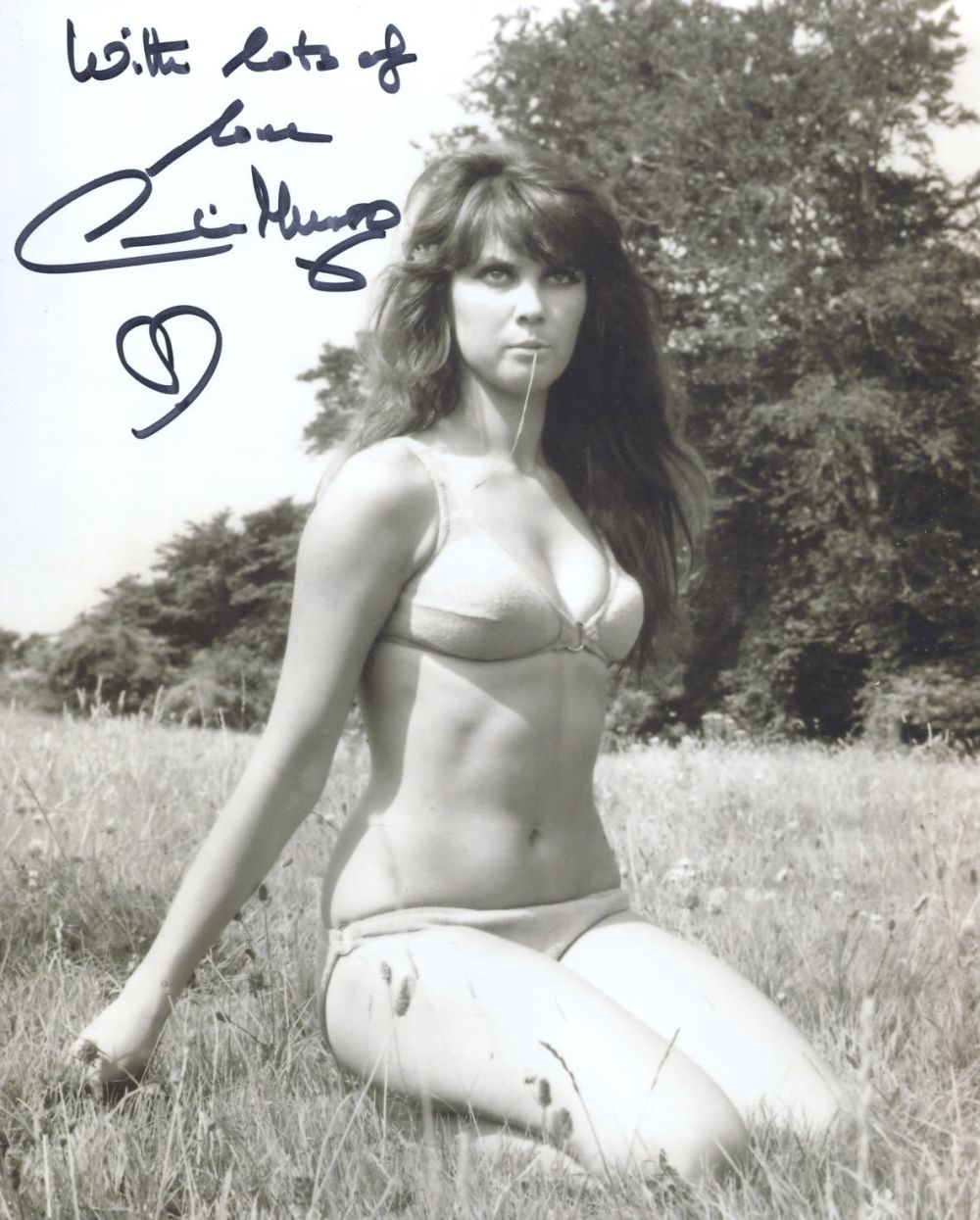 Lot 600: 007 Bond girl Caroline Munro signed sexy bikini...