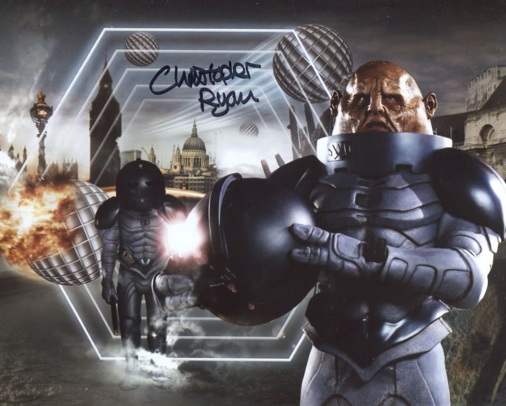 Lot 647: Doctor Who 8x10 inch photo scene signed by...