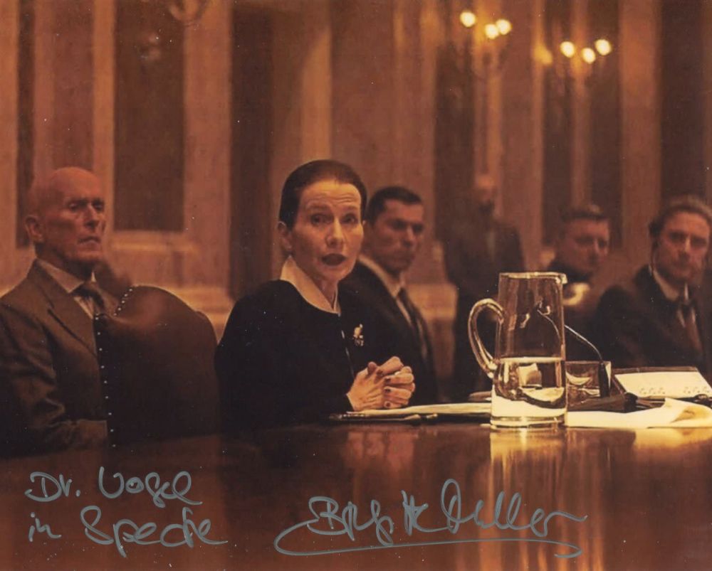 Lot 726: 007 James Bond movie Spectre 8x10 photo signed...