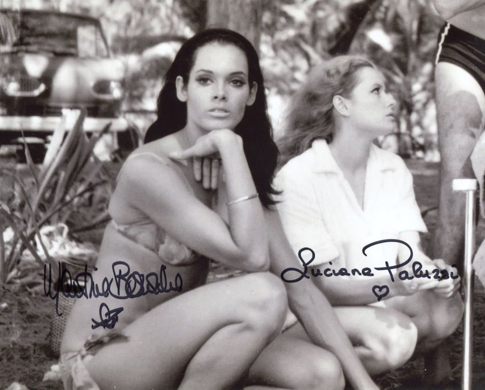Lot 735: 007 James Bond movie Thunderball 8x10 photo signed...