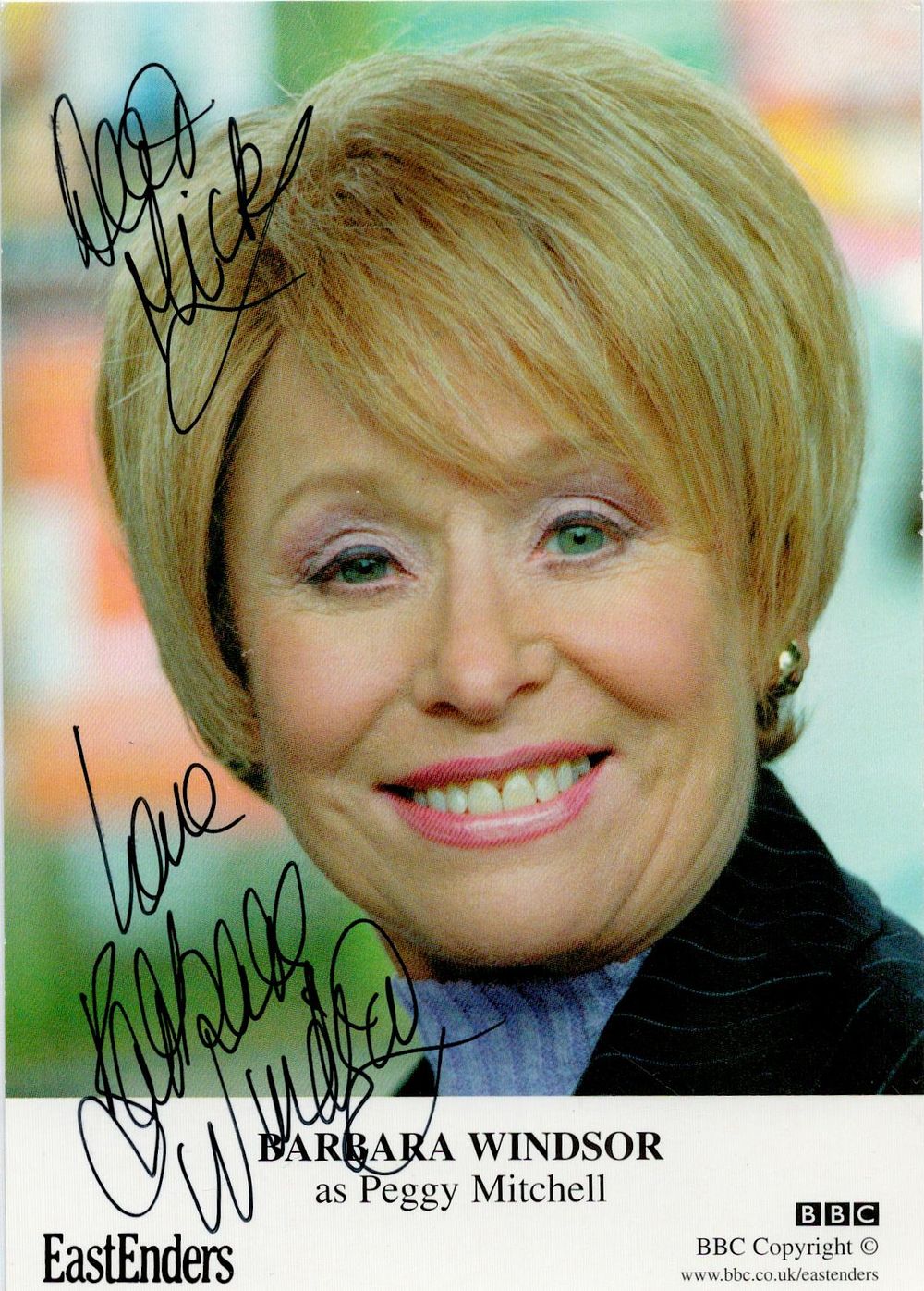 Lot 597: Dame Barbara Windsor signed 6x4 inch colour photo....