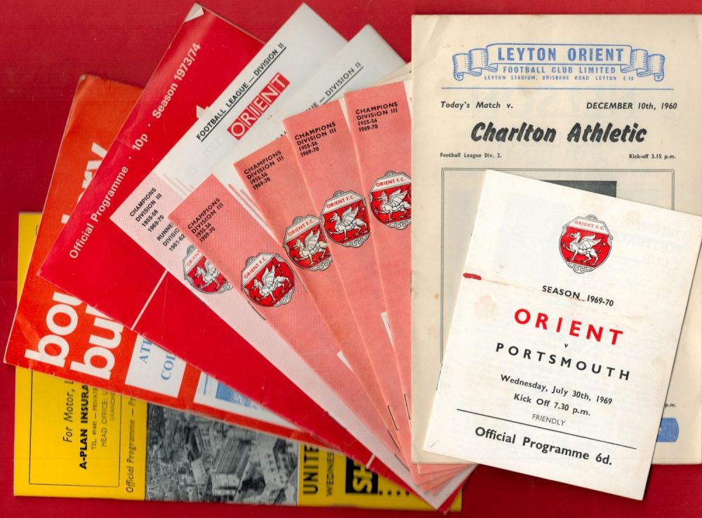 Lot 316: 10 x Vintage Official Football Programmes includes Oxford...