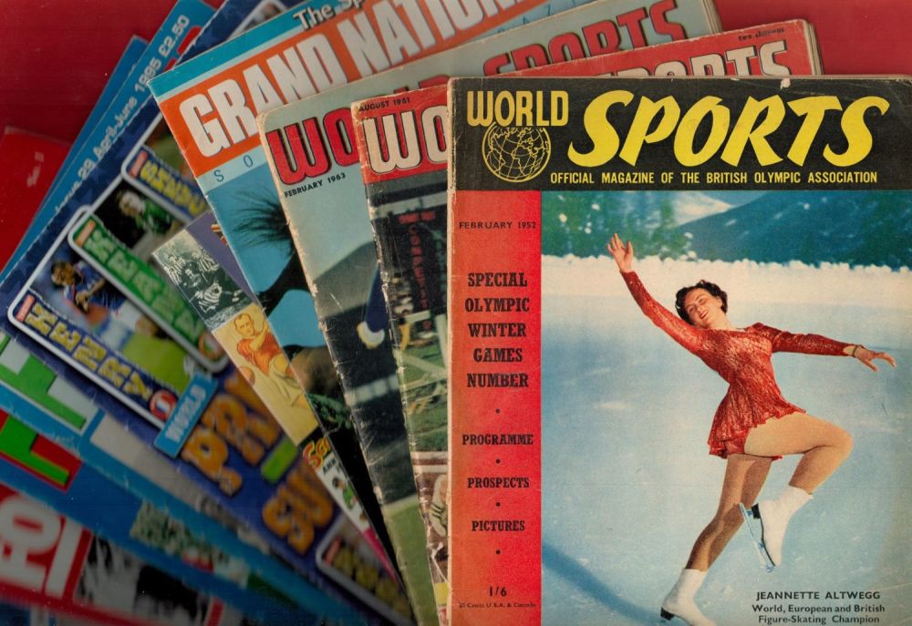 Lot 419: 10 x Vintage Football / Sports Magazines Includes...