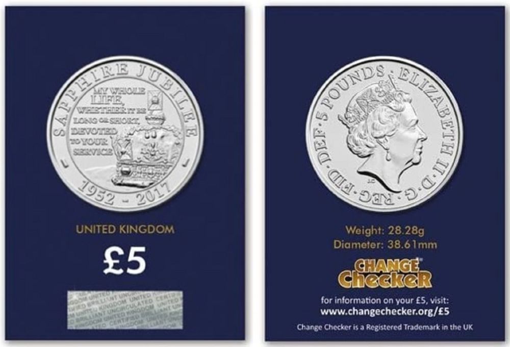 Lot 433: Royal Mint brilliant uncirculated Queens Sapphire Jubilee UK...