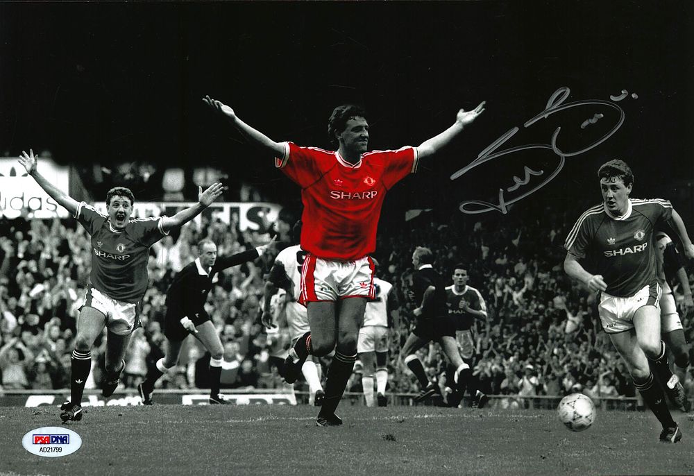Lot 195: Steve Bruce signed 12xx8inch colourised photo. Good condition....