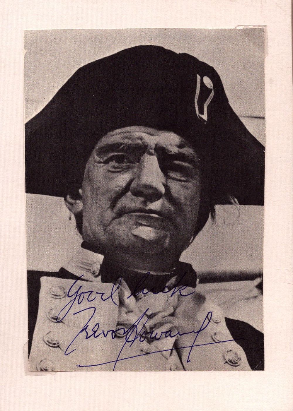 Lot 453: Trevor Howard signed black and white newspaper photo...