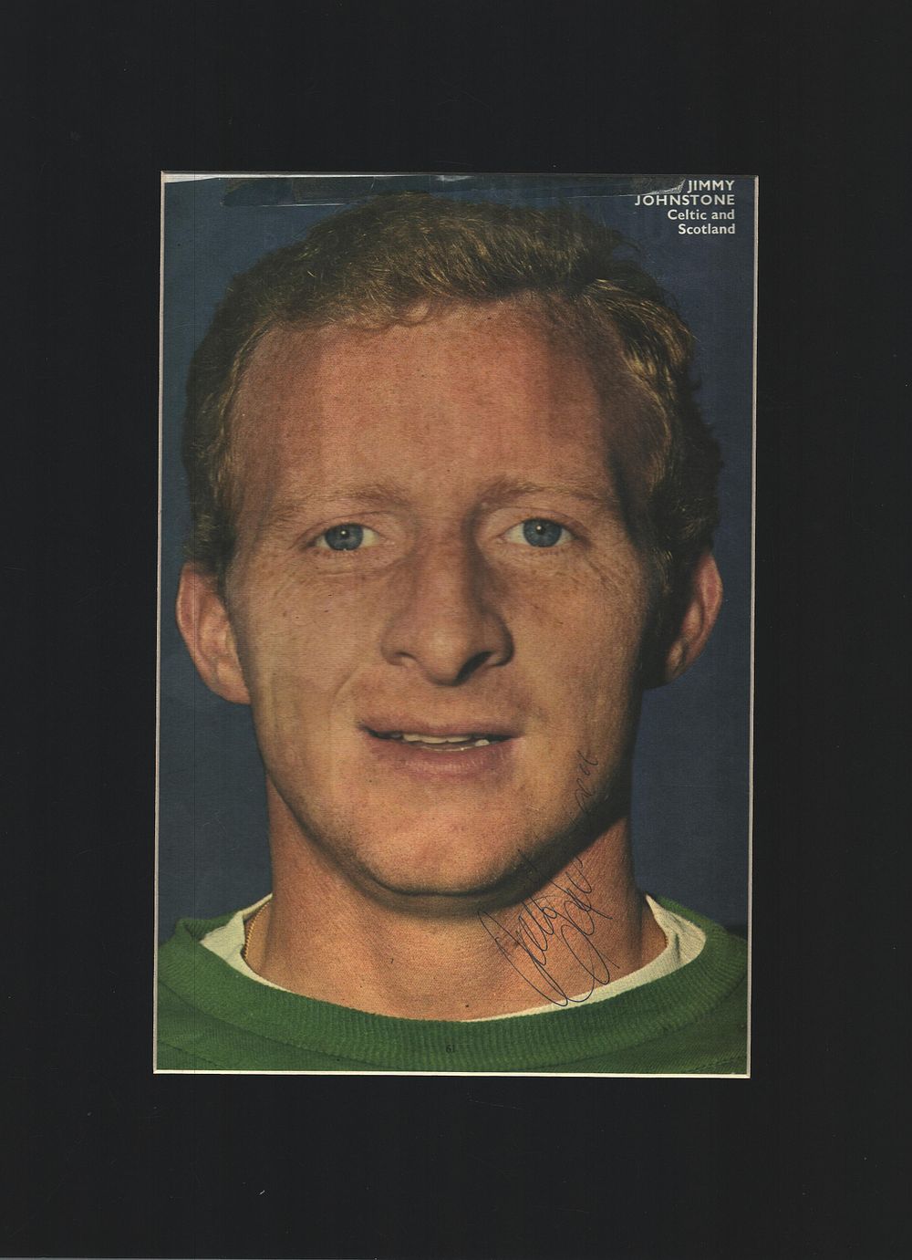 Lot 487: Jimmy Johnstone signed colour newspaper photo. Mounted to...