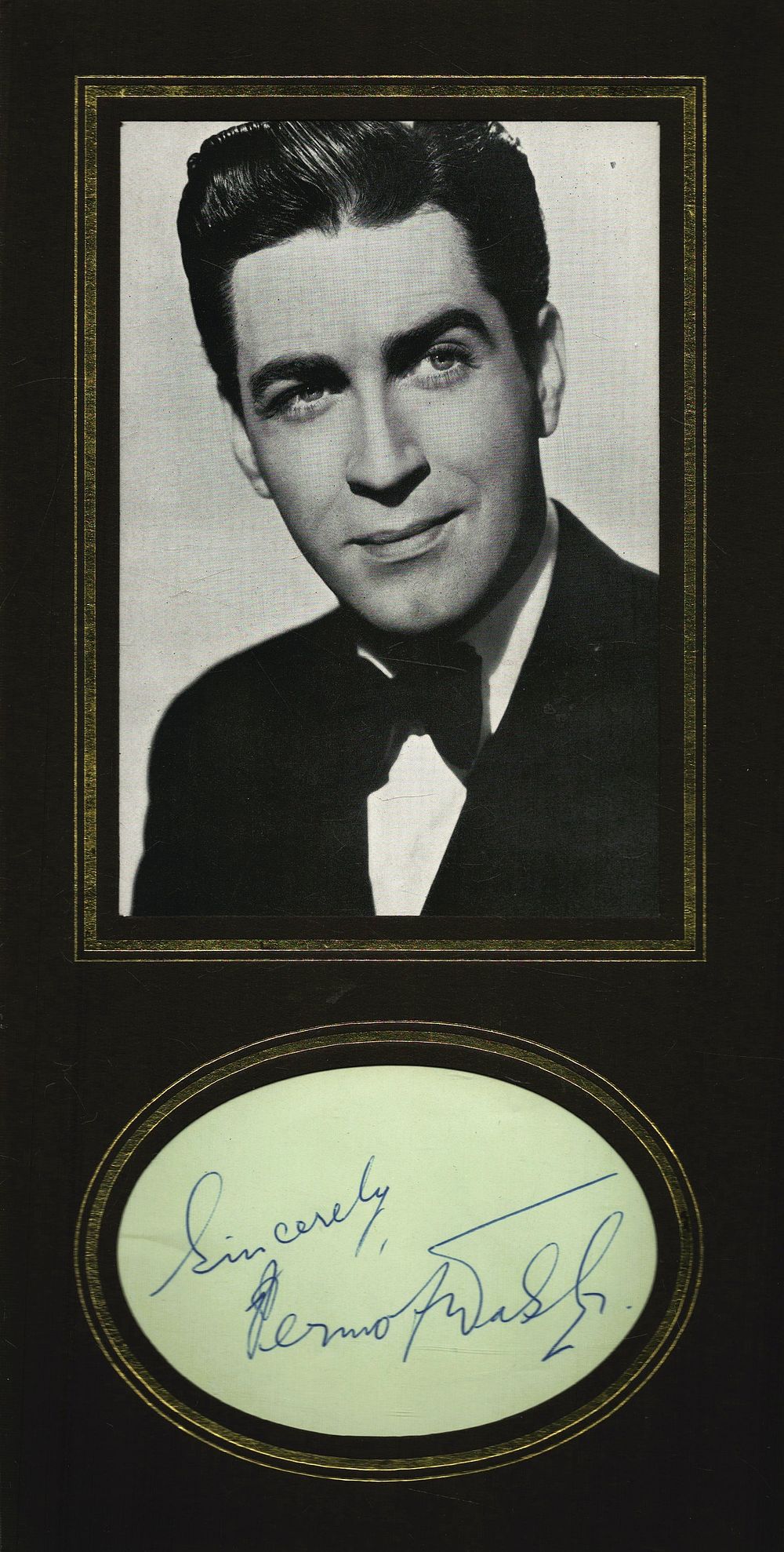 Lot 596: Dermot Walsh signed Album Page 5x4 Approx. includes...
