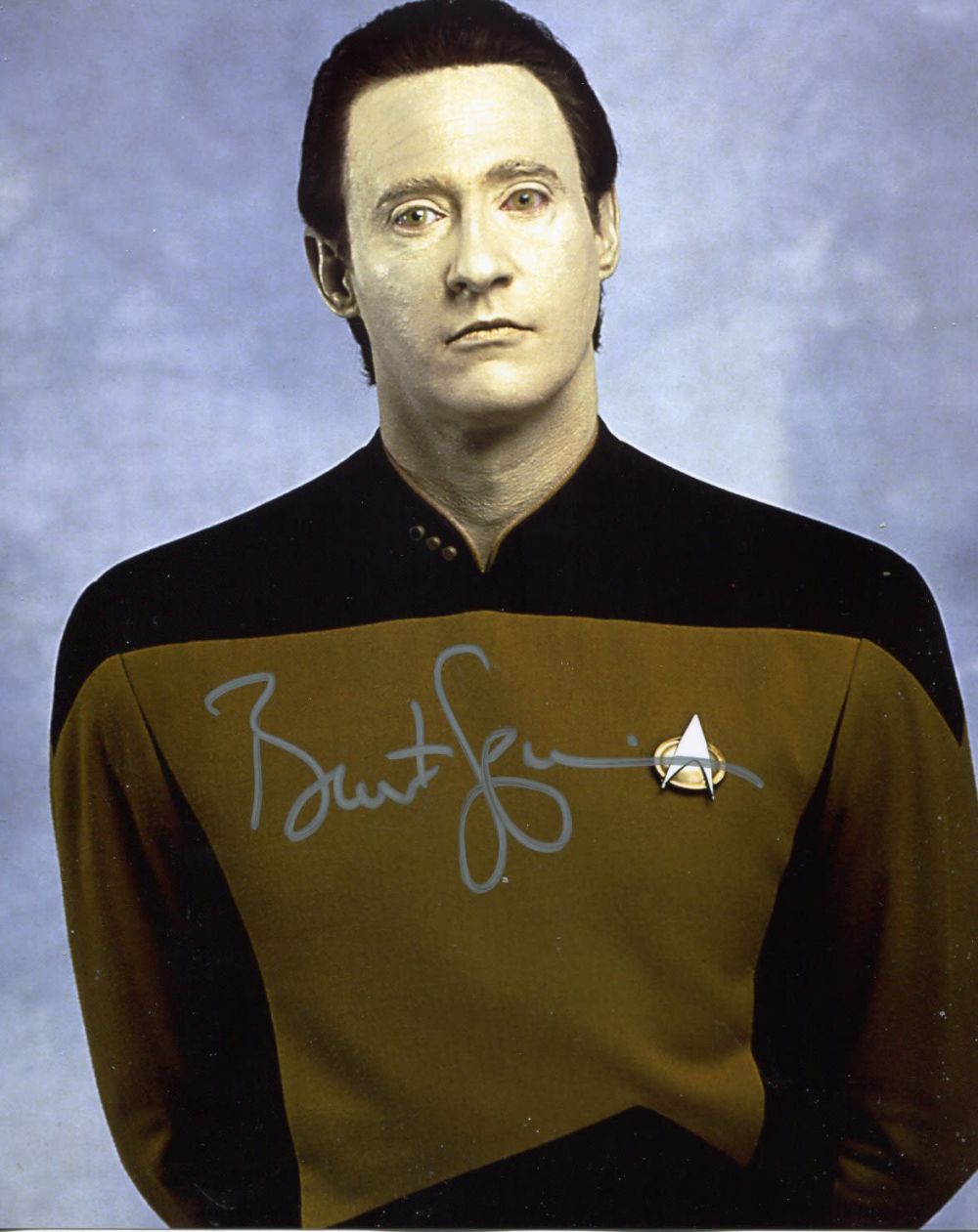 Lot 142: Star Trek The Next Generation 8x10 photo signed...