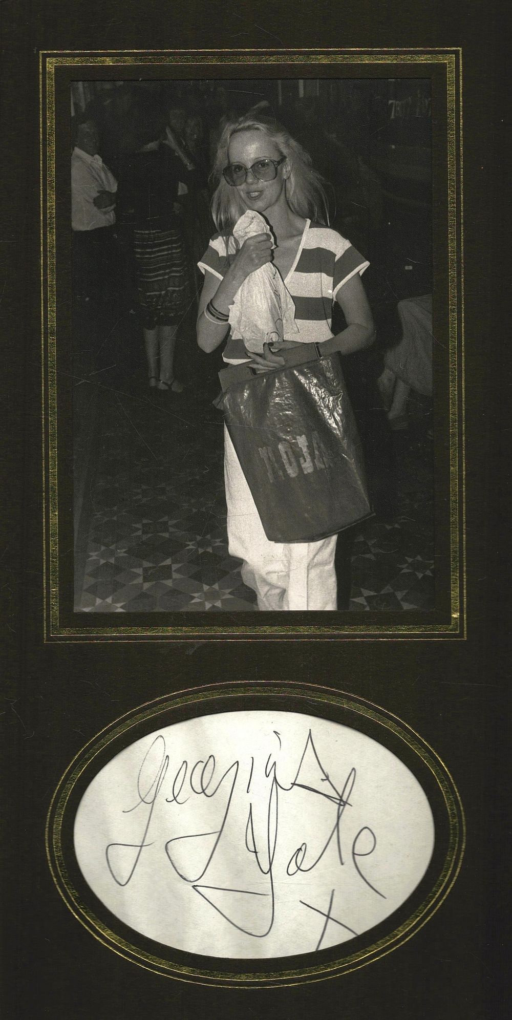 Lot 621: Georgina Hale signed Album Page Irregular cut out...