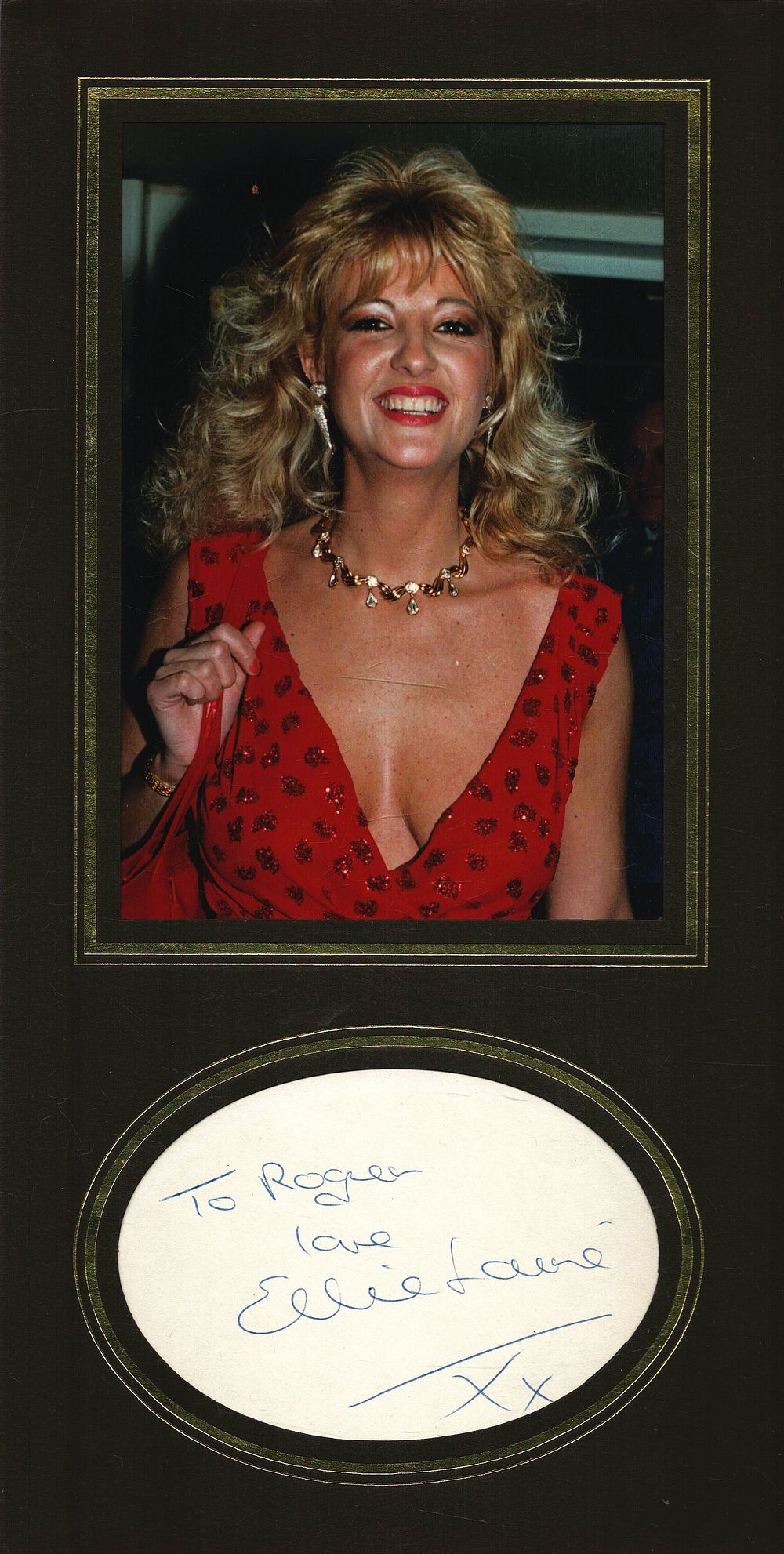 Lot 624: Ellie Laine signed Album page 5x3.5 inch Approx...