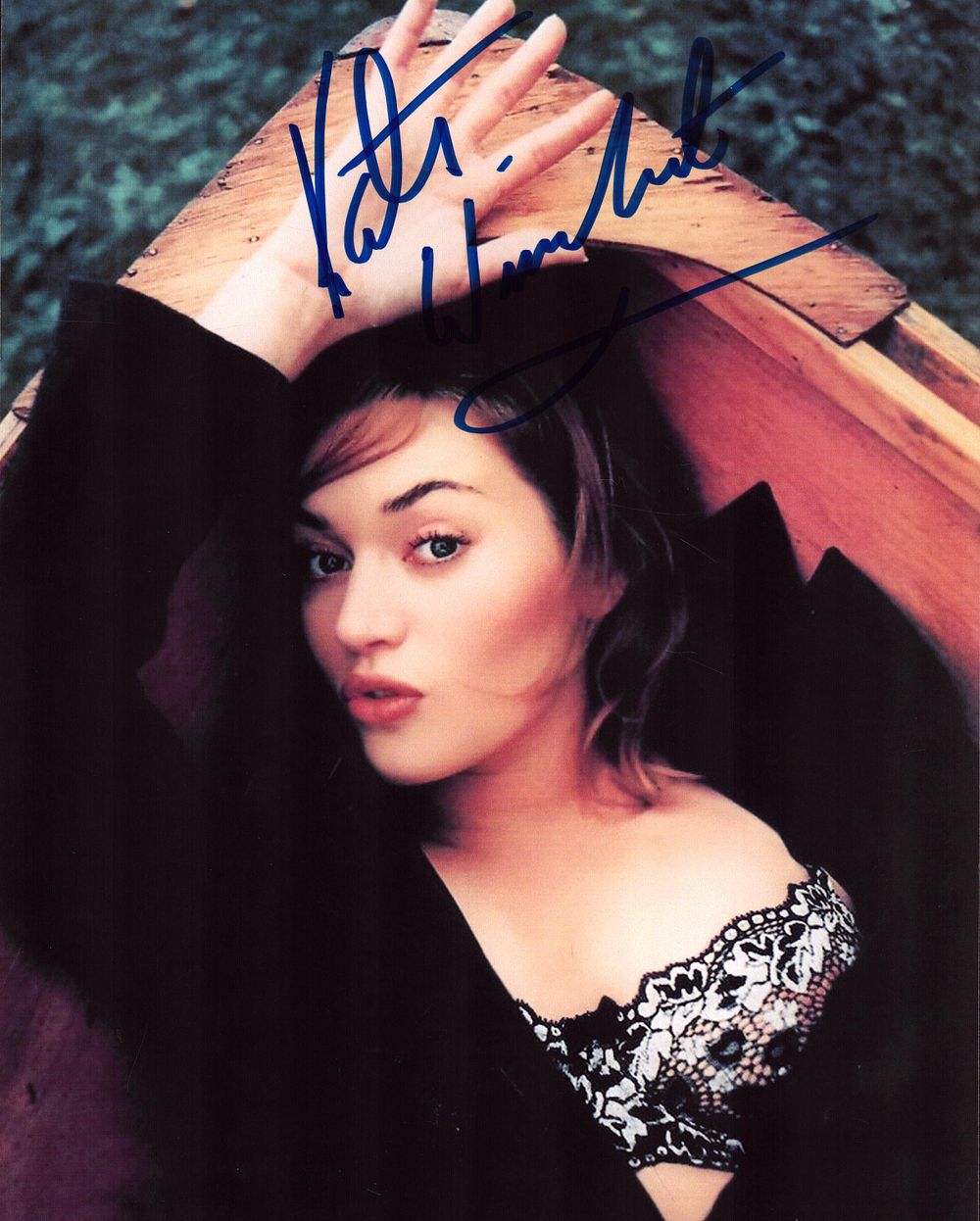 Lot 162: KATE WINSLET Actress signed 8x10 Photo. Good condition....