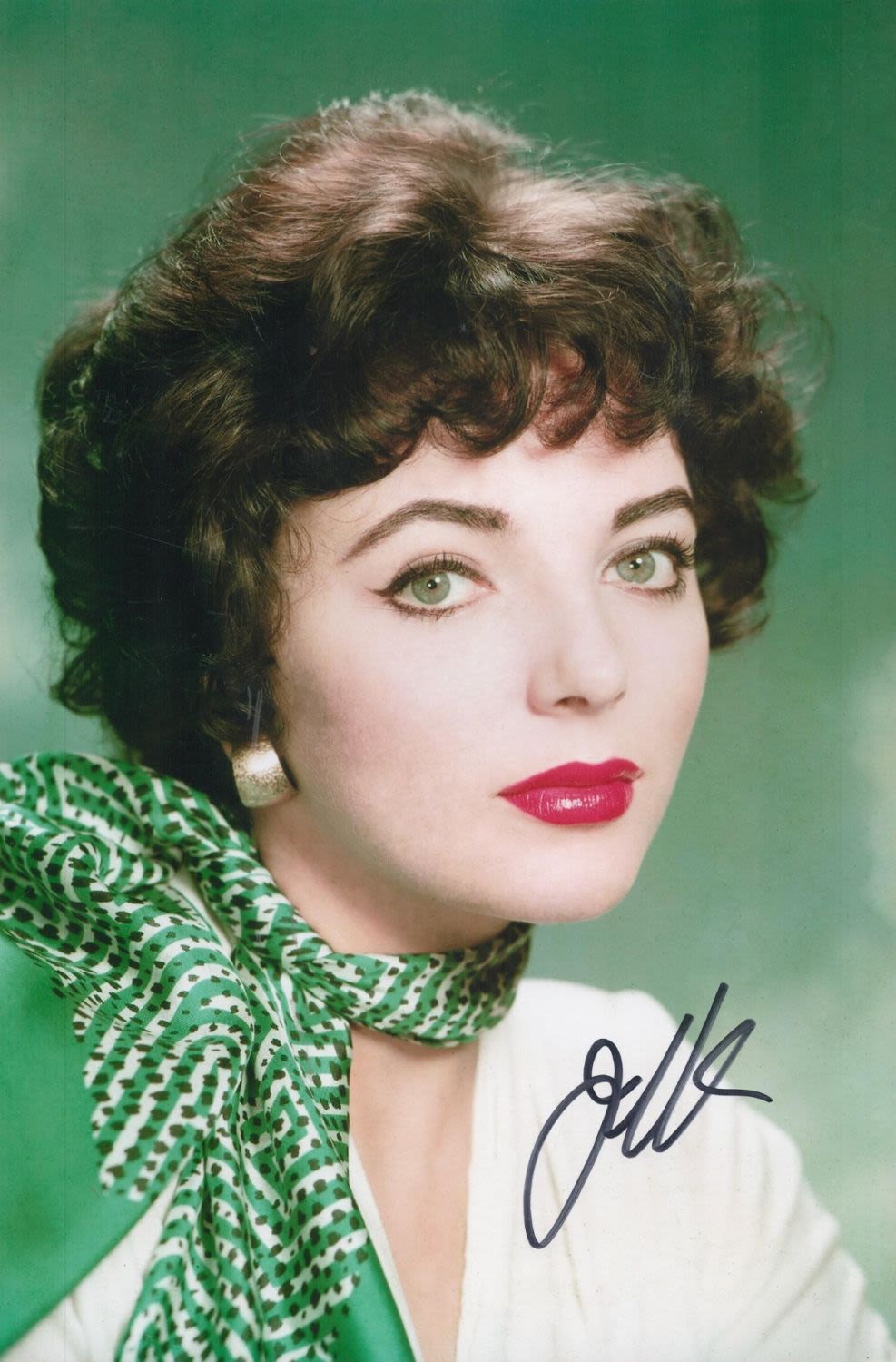 Lot 207: Joan Collins signed 12x8 colour photo. Dame Joan...