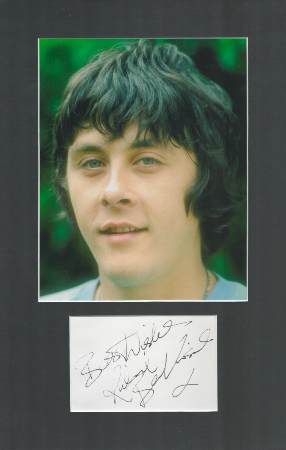Lot 257: Richard Beckinsale 17x11 mounted signature display includes signed...