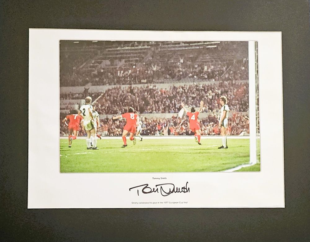 Lot 361: Football Tommy Smith signed Print 16.5x12 inch 'Smithy...
