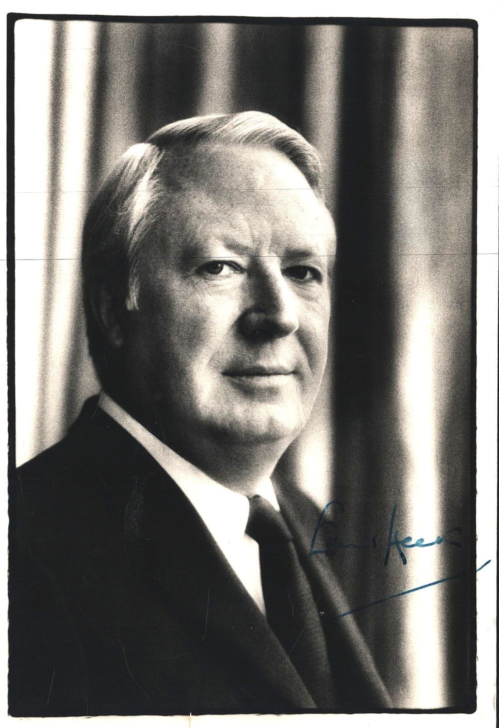 Lot 266: Edward Heath signed 6x4inch black and white photo....