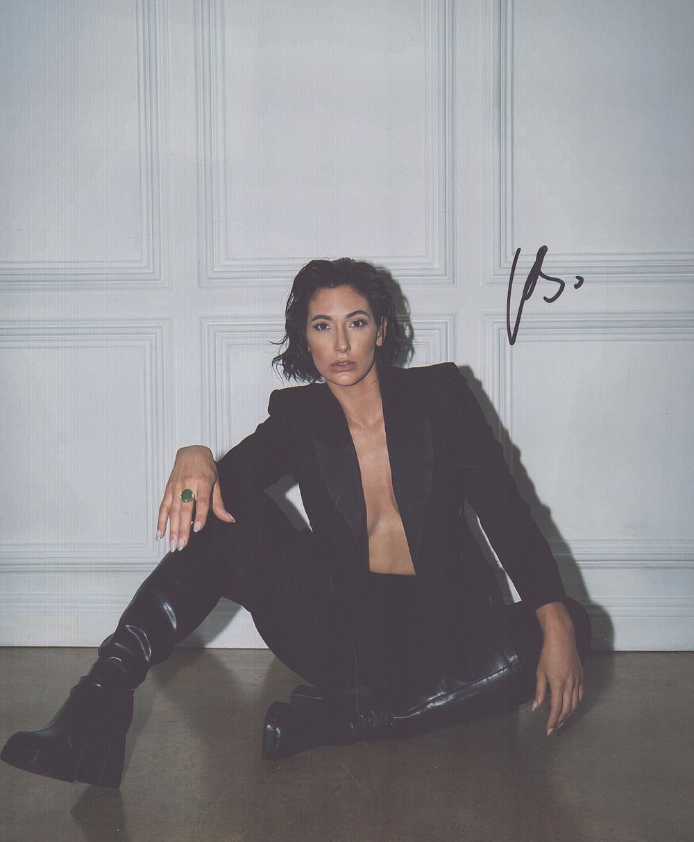 Lot 427: Kayla Eva signed 10x8inch colour photo. Good condition....