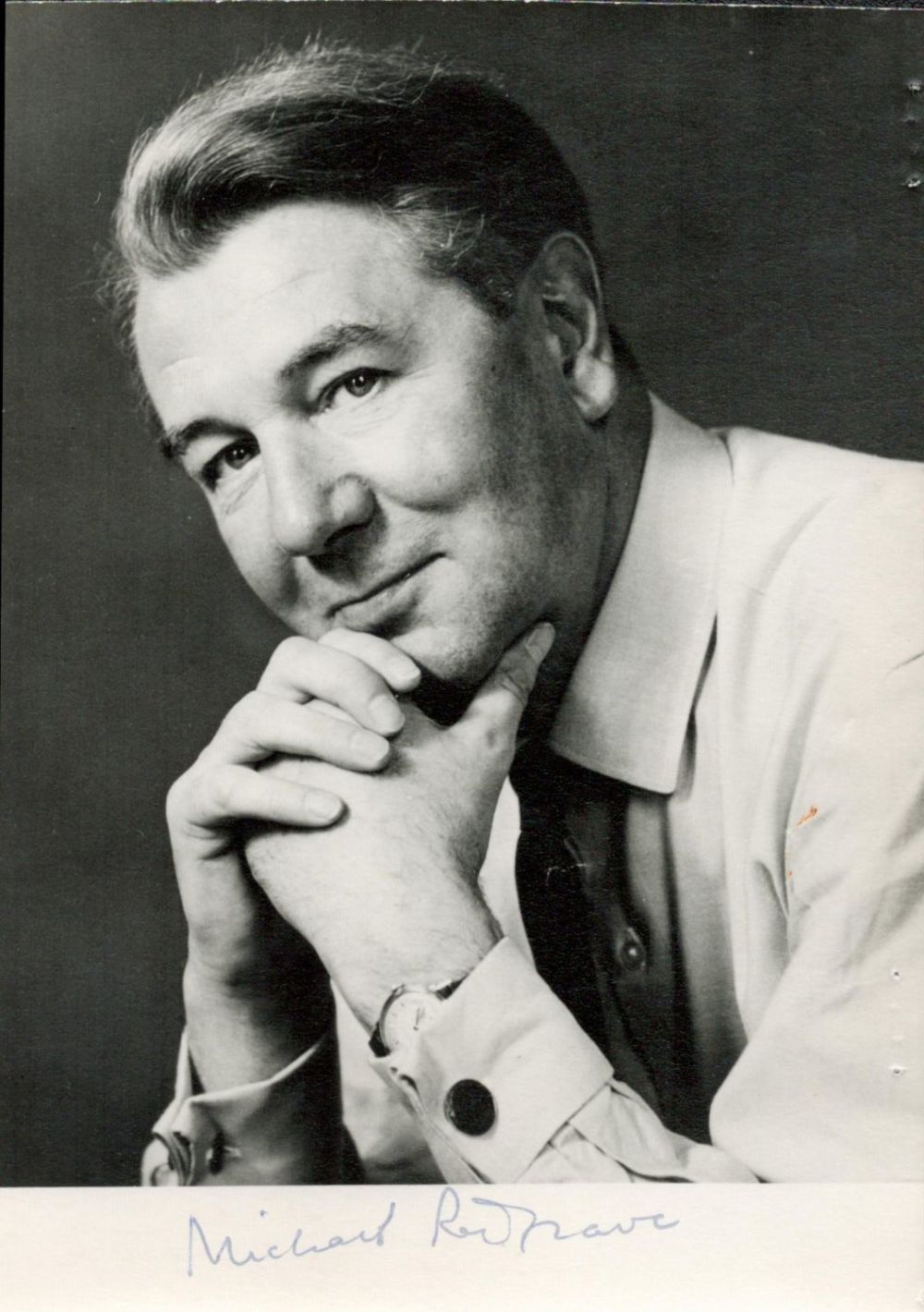 Lot 204: English Actor Sir Michael Redgrave CBE Signed 6x4...