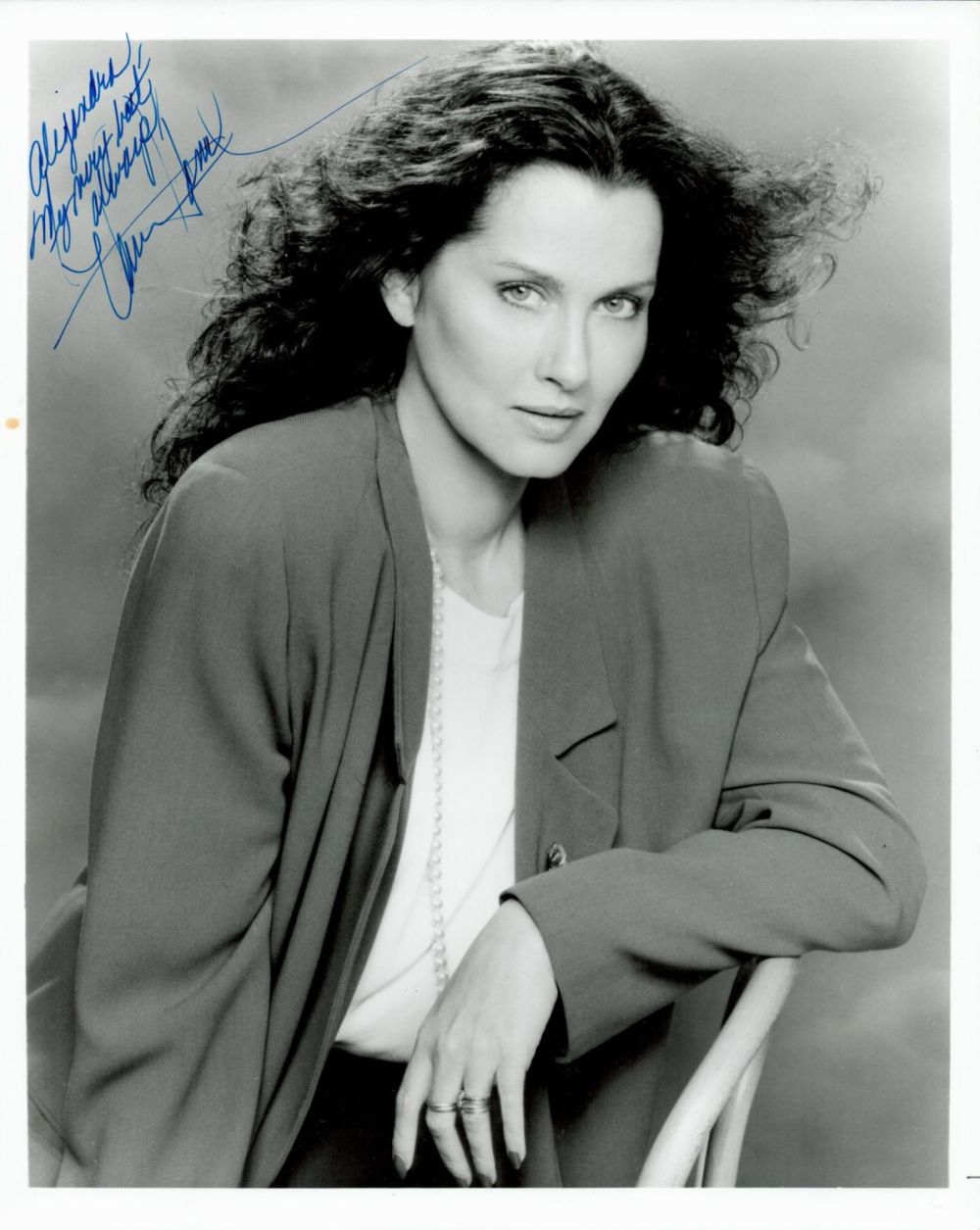 Lot 239: American Actress Veronica Hamel (Hill Street Blues) Signed...