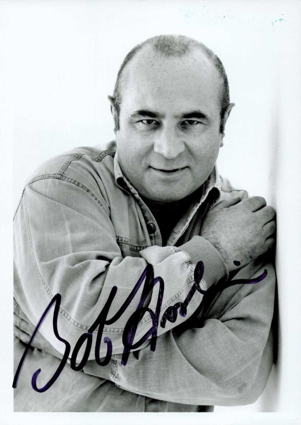 Lot 254: English Actor Bob Hoskins Signed 7x5 inch Glossy...