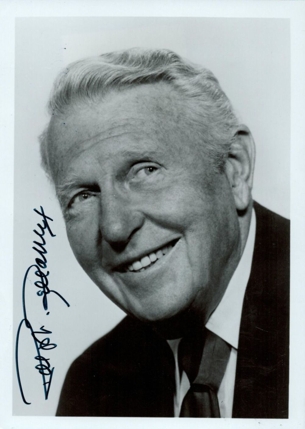 Lot 256: American Actor Ralph Bellamy Signed 7x5 inch Black...
