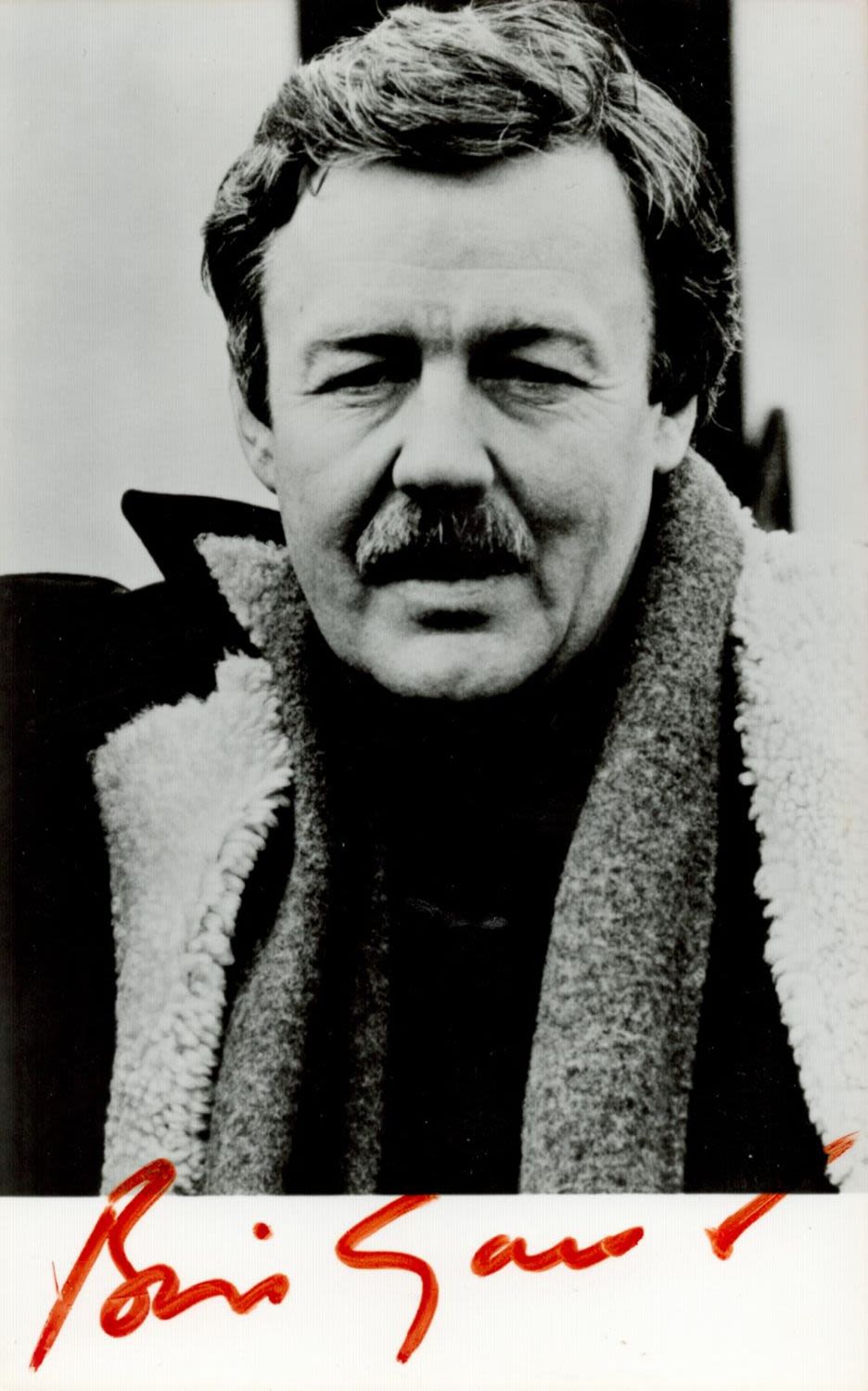 Lot 275: British Actor Bert Gaunt Signed 5. 5 x...