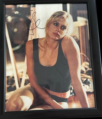 Dary Hannah signed colour photo. Mounted and framed, measures 10x12 inch.. Good condition. All