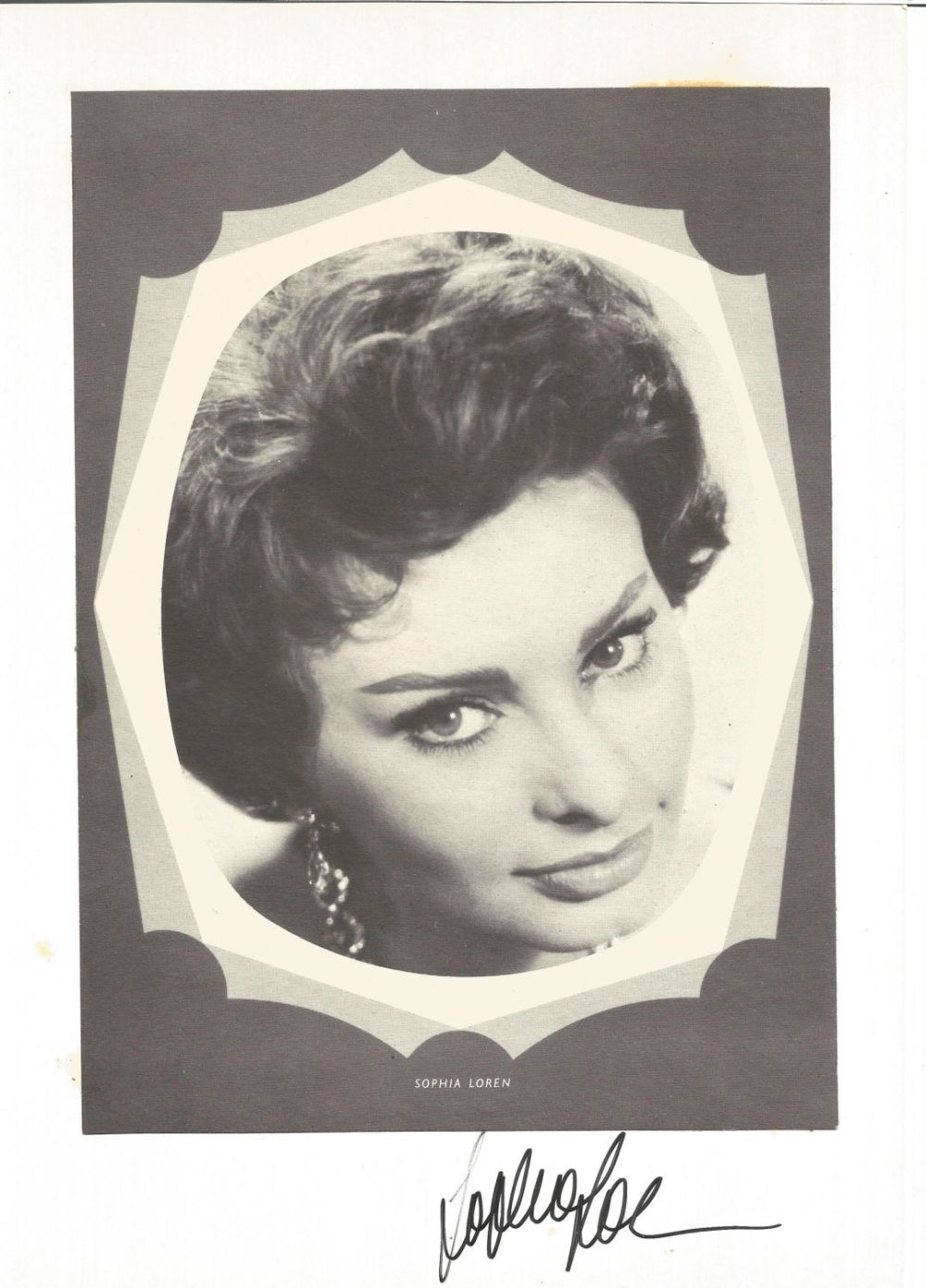 Lot 313: Actress Sophia Loren singed card with 7x5 black...