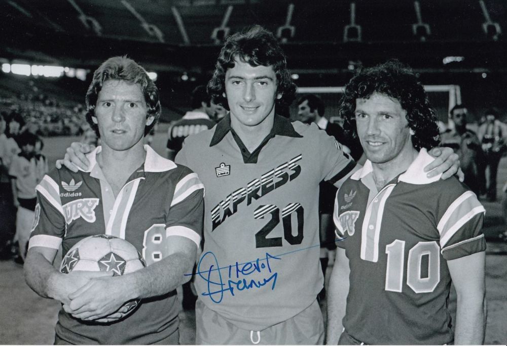 Lot 330: Football Autographed Trevor Francis 12 X 8 Photo...