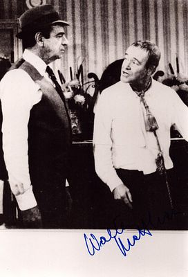 Walter Matthau (1920-2000), a signed 5x3.5 inch photo, alongside Jack Lemmon from the classic